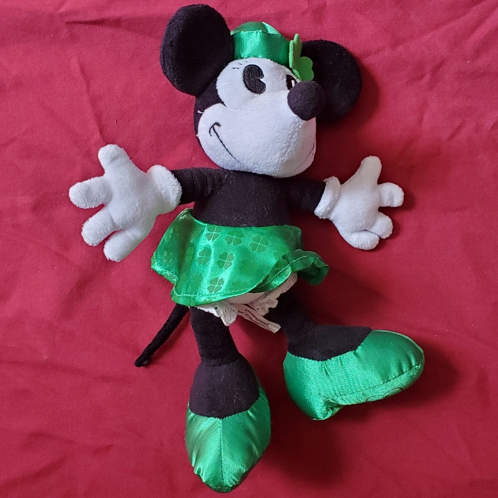 St Patricks day 2009 minnie plush